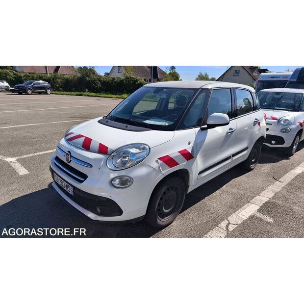 2017 Fiat 500-47007918