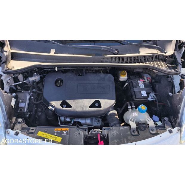 2017 Fiat 500-47007935