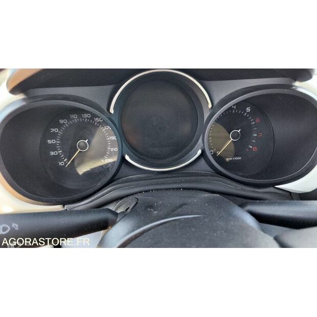2017 Fiat 500-47007943