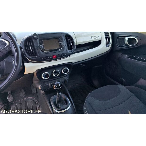 2017 Fiat 500-47007949