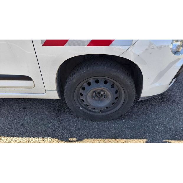 2017 Fiat 500-47007953