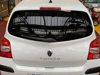 2011-renault-twingo-1449820-47008002
