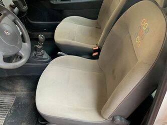 2011-renault-twingo-1449820-47008007