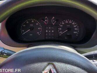 2003-renault-kangoo-1449827-47008088