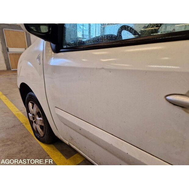 2012 رينو Kangoo-47008314