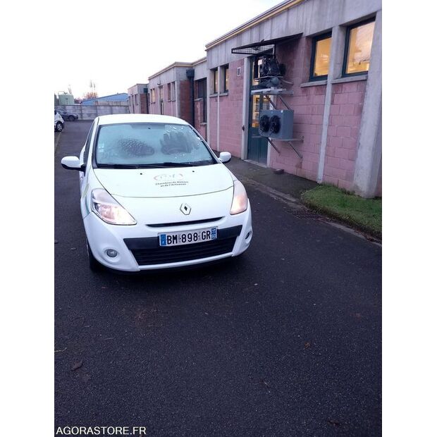 2011 رينو Clio-47008324