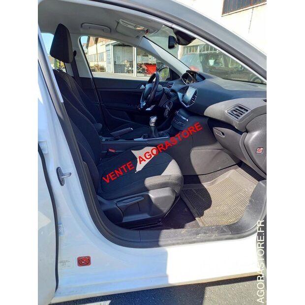 2015 Peugeot 308-47008351