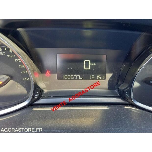 2015 Peugeot 308-47008354