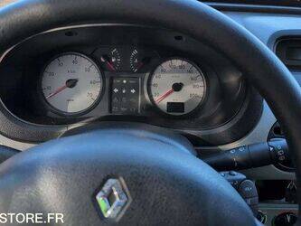 2004-renault-kangoo-1449892-47008459