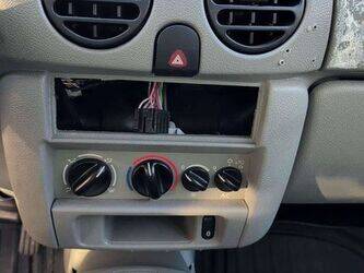 2004-renault-kangoo-1449892-47008460