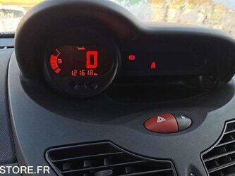 2008-renault-twingo-1449909-47008580