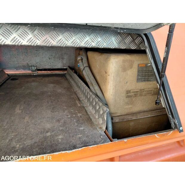 2010 Toyota Hilux-47008693