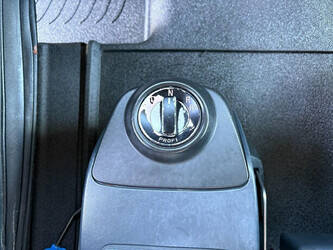 2011-man-tgx-18-440-1450228-47008959