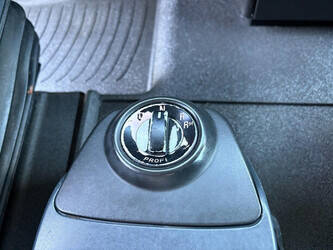 2011-man-tgx-18-440-1450228-47008961