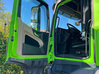 2016-mercedes-benz-actros-1943-1450229-47008986