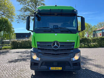 2016-mercedes-benz-actros-1943-1450232-47009070