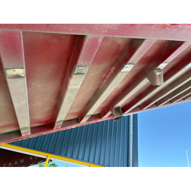 2018 إم أو إل SAF-47009144