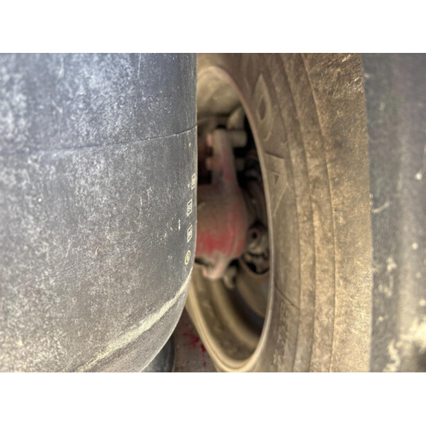 2018 إم أو إل SAF-47009148