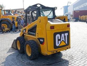 2015-caterpillar-226b3-1450248-47009548