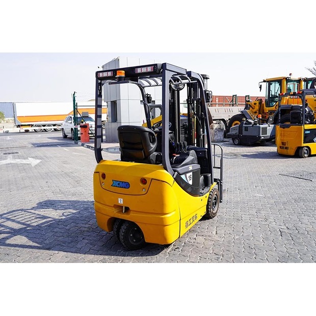 2023 XCMG XVB15-PTW2-47009584