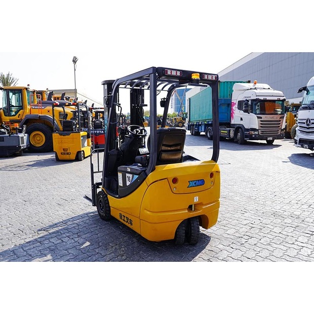 2023 XCMG XVB15-PTW2-47009585