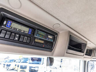 2018-renault-d10-47009980