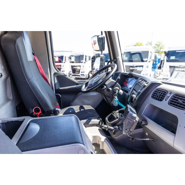 2018 Renault D10-47009986