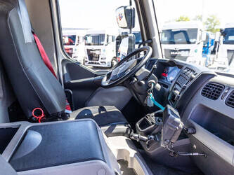 2018-renault-d10-47009986