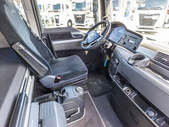 2011-man-tgx-18-480-1450286-47010181