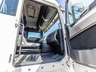 2011-man-tgx-18-480-1450286-47010183