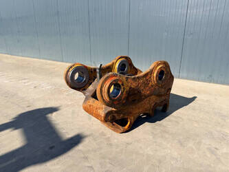 Image for ATTACHMENTS 2017 Caterpillar 330C for Sale in Netherlands