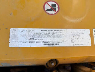 2017-caterpillar-352f-1450563-47012940