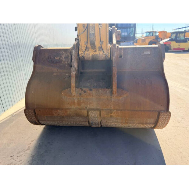 2017 Caterpillar 352F-47012943