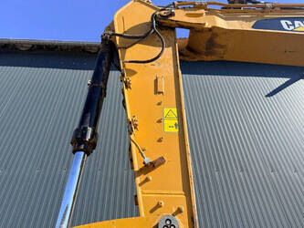 2017-caterpillar-352f-1450563-47012949