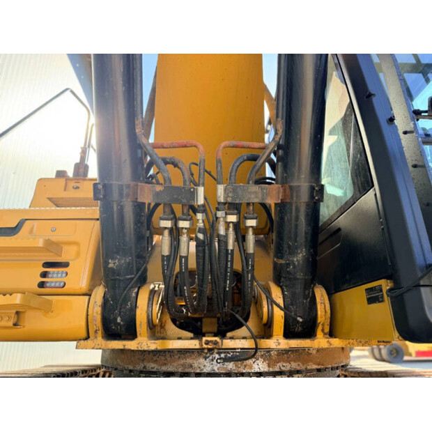 2017 Caterpillar 352F-47012952