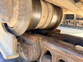 2017-caterpillar-352f-1450563-47012975