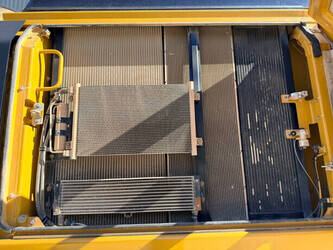 2017-caterpillar-352f-1450563-47012979