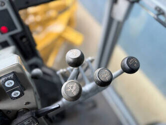 2018-caterpillar-140k-1450575-47013495