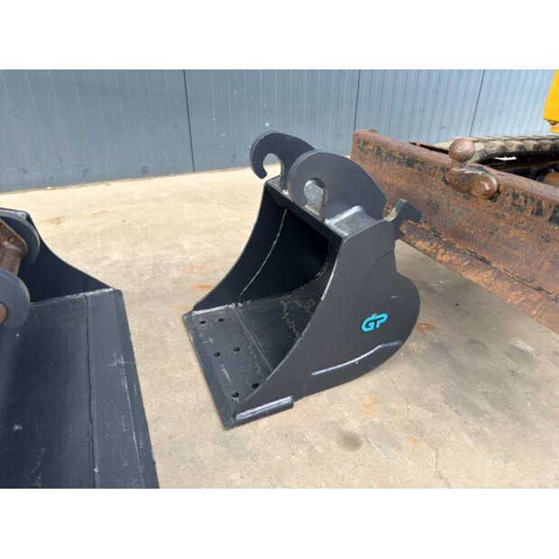 2021 Caterpillar 301.8-47013596