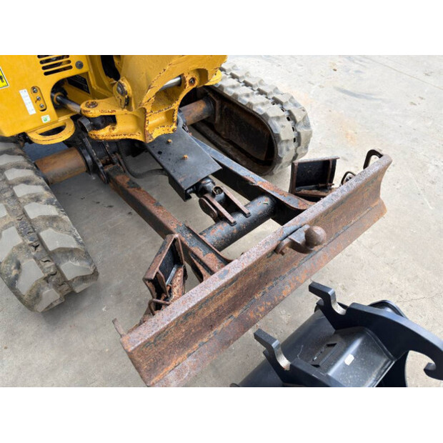 2021 Caterpillar 301.8-47013600