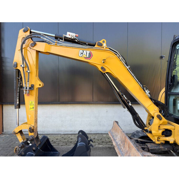 2020 كاتربيلر 303.5ECR-47013660