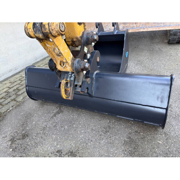 2020 كاتربيلر 303.5ECR-47013663