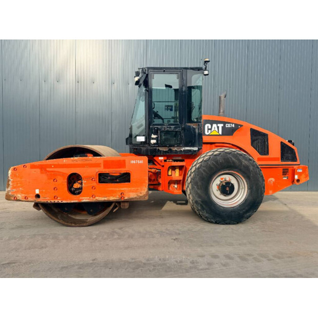 2011 Caterpillar CS74-47014316