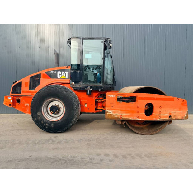 2011 Caterpillar CS74-47014317