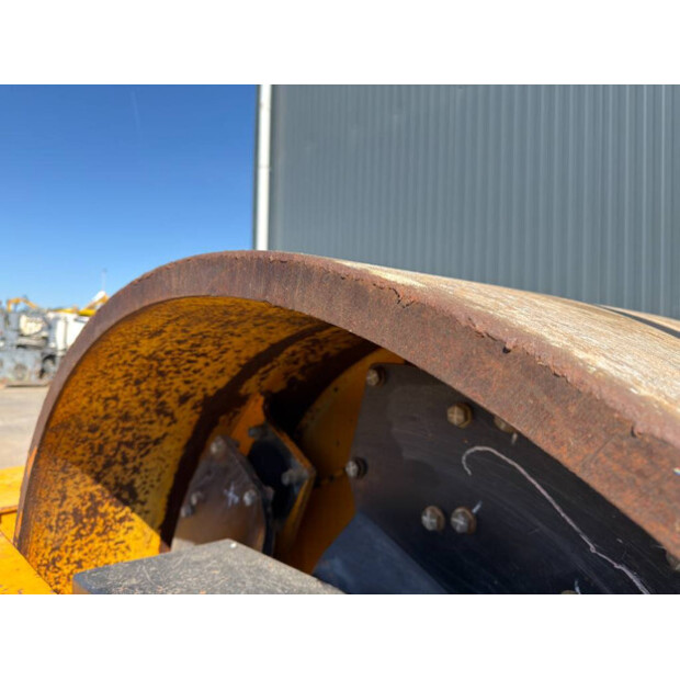 2011 DYNAPAC CA612D-47014519