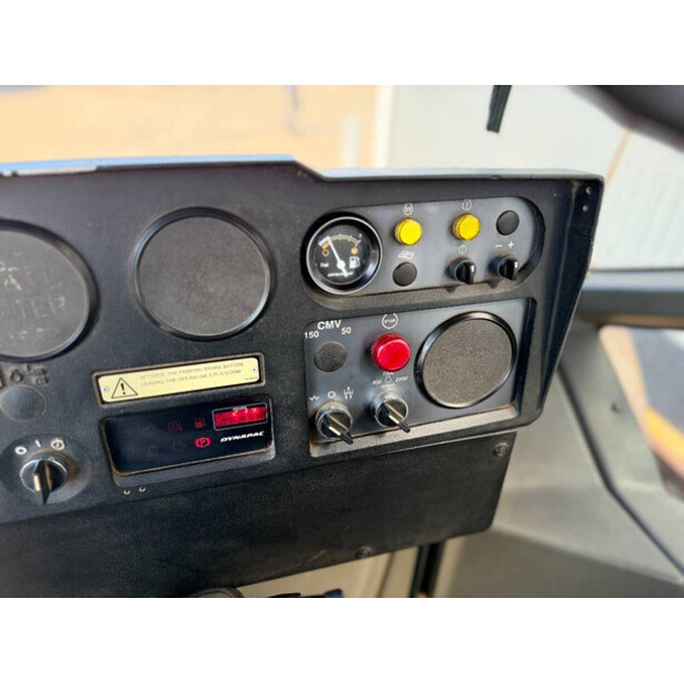 2011 DYNAPAC CA612D-47014532