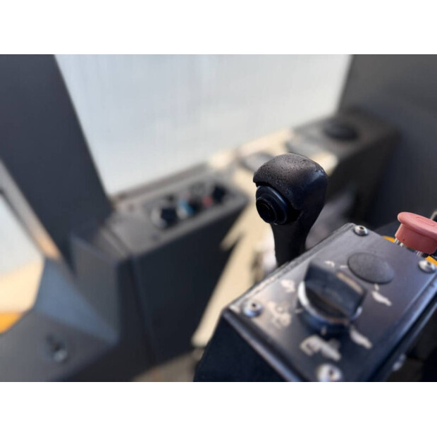 2011 DYNAPAC CA612D-47014535