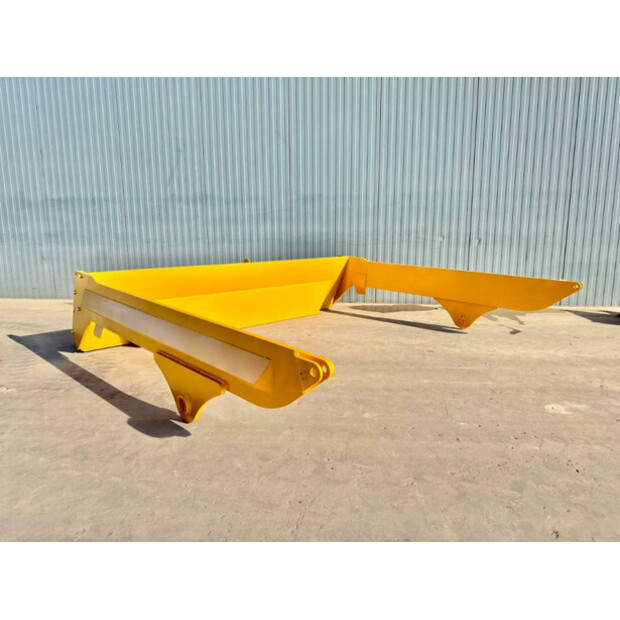 2026 فولفو A30F-47014834