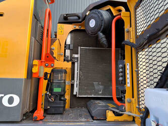 2016-volvo-ewr150e-1450643-47015384