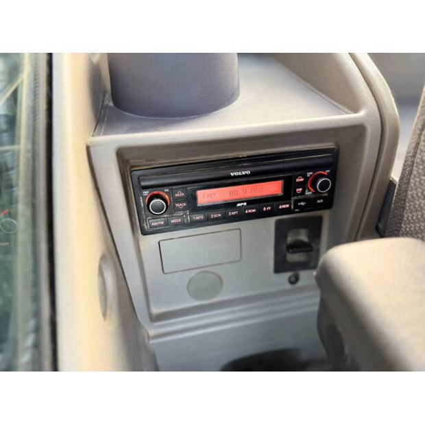 2016 فولفو EWR150E-47015414